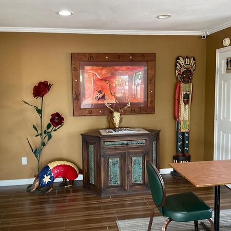 Glen Rose Inn & Suites المظهر الخارجي الصورة