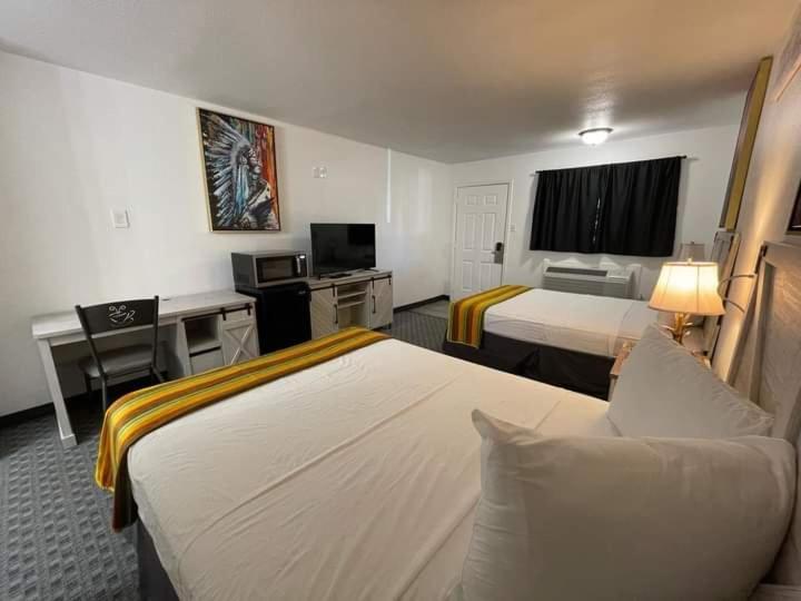Glen Rose Inn & Suites المظهر الخارجي الصورة