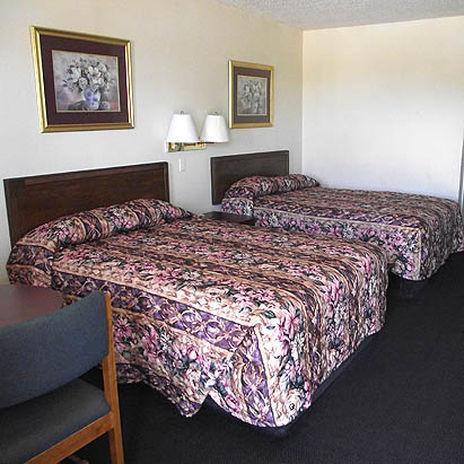 Glen Rose Inn & Suites الغرفة الصورة