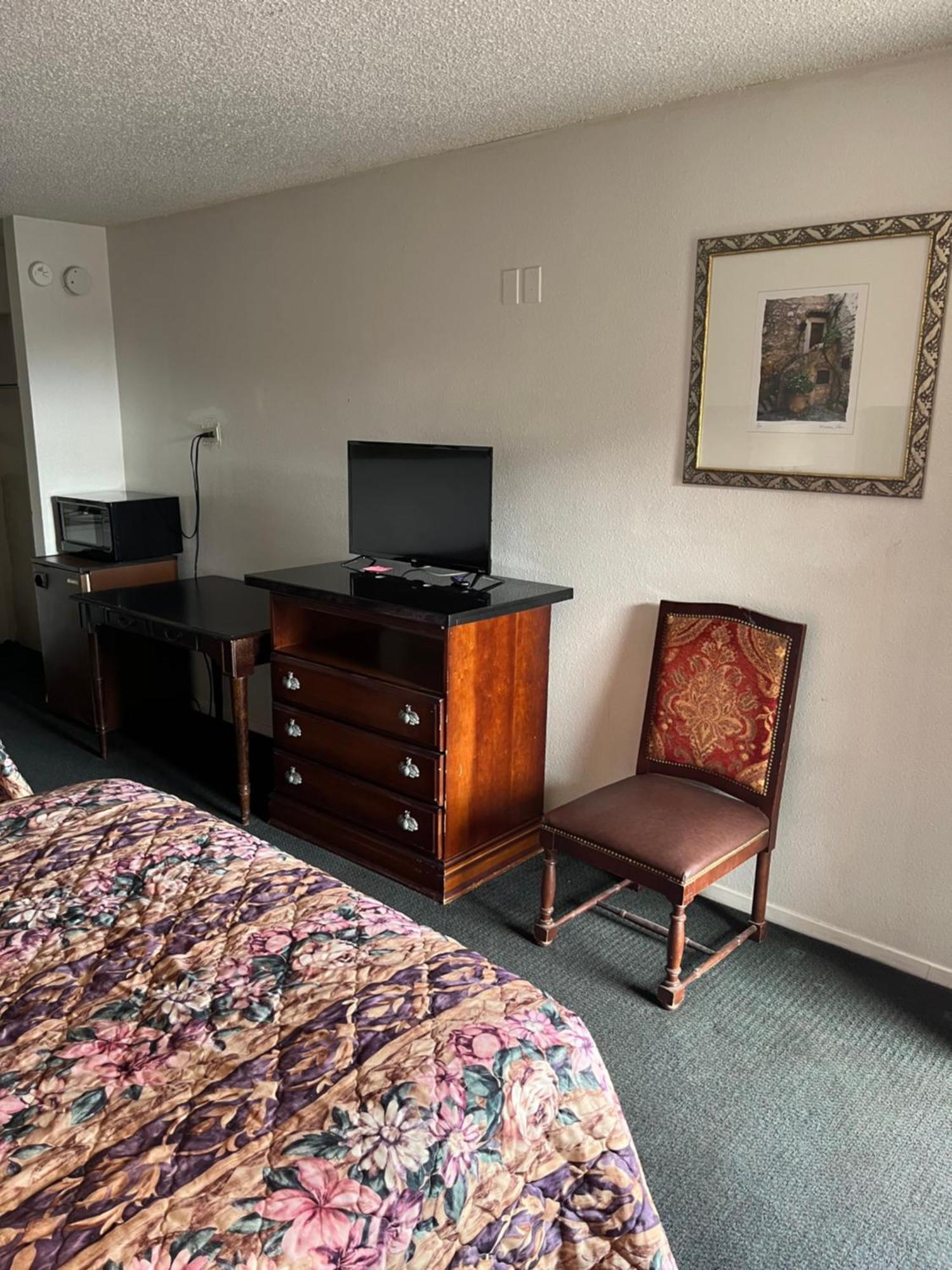 Glen Rose Inn & Suites المظهر الخارجي الصورة